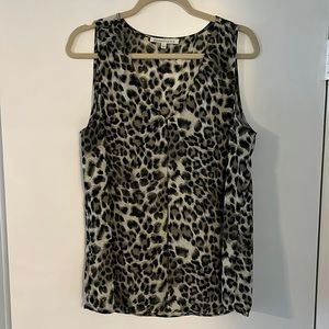 Daniel Rainn Leopard Print Sleeveless Blouse